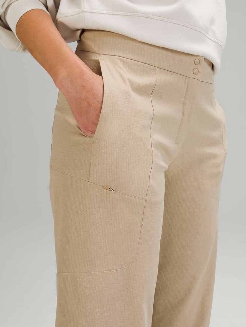 Lululemon Ventlight Cargo Crop Pants Trench Size 10 NWOT - Picture 3 of 5